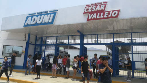 Academia ADUNI y César Vallejo - Sede Puente Piedra
