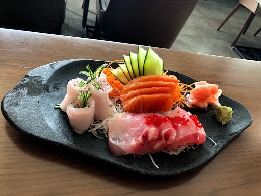NAGOYA RESTAURANTE NIKKEI SUSHI BAR