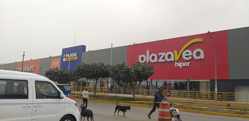 Plaza Center Puente Piedra