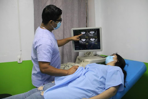 Dr Ayala - Instituto Peruano Detector del Cáncer