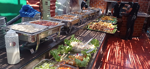 La Choza de la Anaconda BUFFET Universitaria