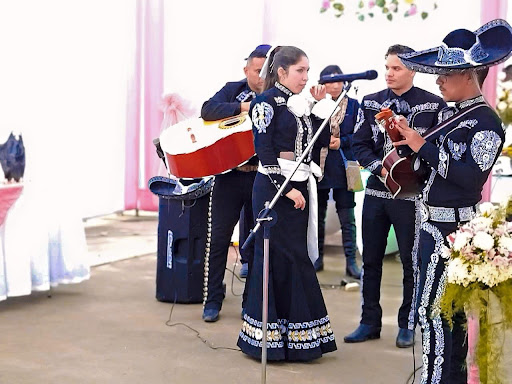 Mariachis en Puente piedra